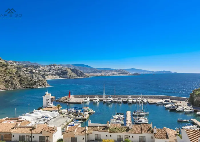 Icon Deluxe Marina Views Apartment La Herradura (Granada)